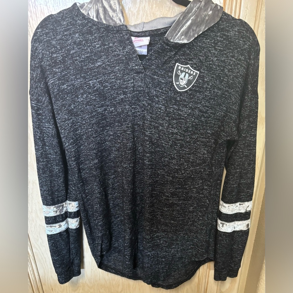 Gray Raiders Hooded Sweatshirt Long‎ Sleeve